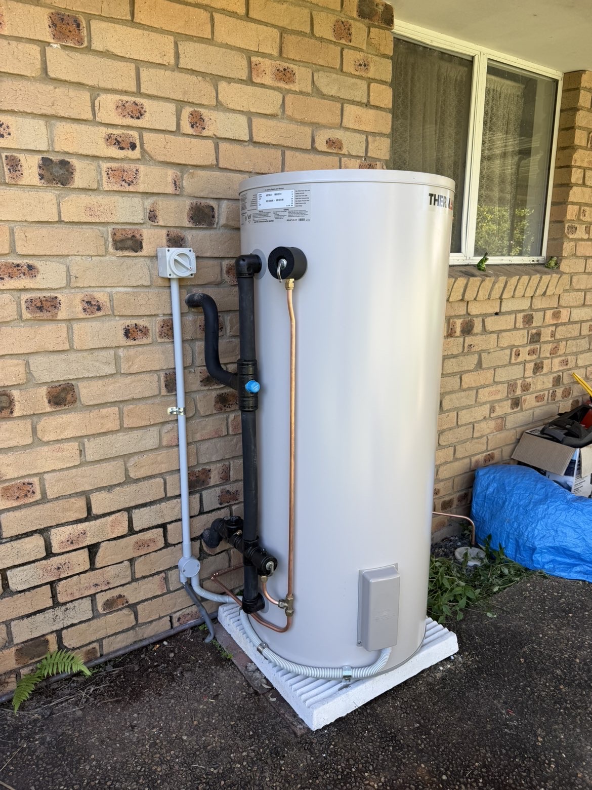 Hot water system electrical connection and installation